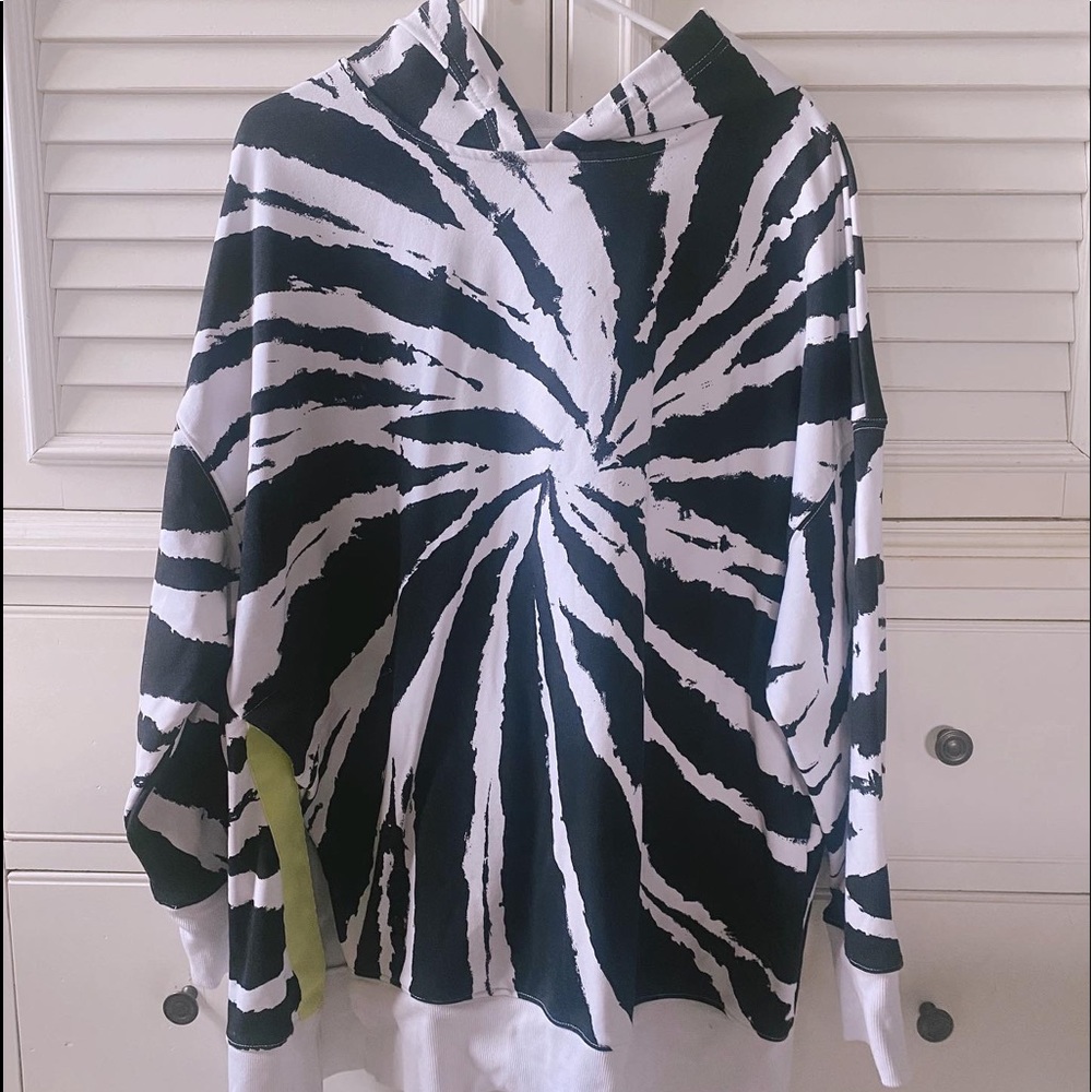 fabletics tie dye sweatshirt